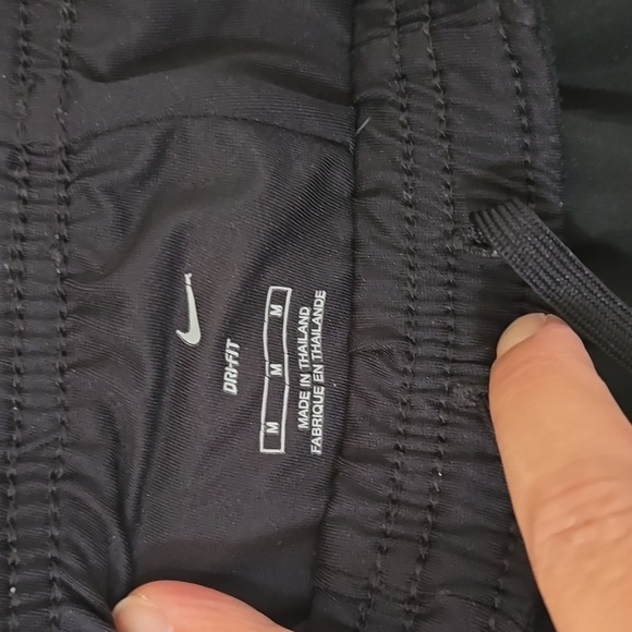 Nike Black Dri-fit Shorts Size Medium - Picture 4 of 5